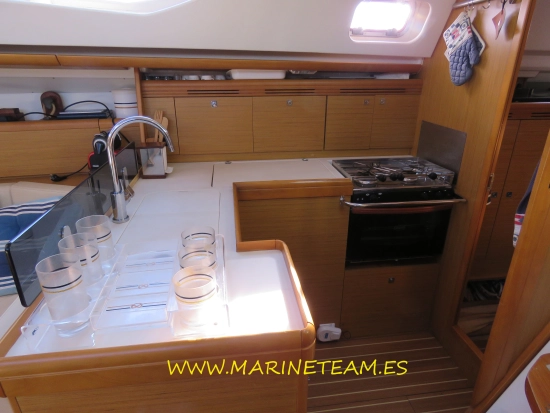 Jeanneau Sun Odyssey 42ds preowned for sale