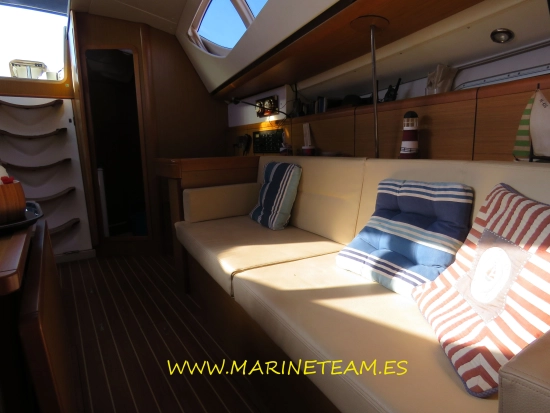 Jeanneau Sun Odyssey 42ds preowned for sale