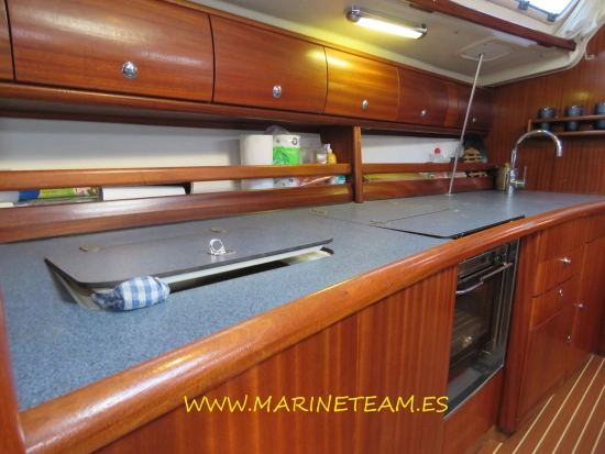 Bavaria Yachts 44 Cruiser preowned for sale