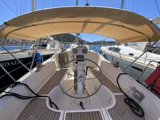 Beneteau Oceanis 323 brand new for sale