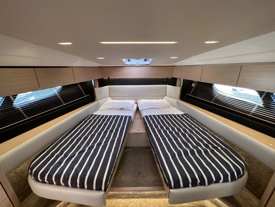 Bavaria Yachts R40 Coupe brand new for sale