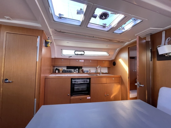 Bavaria Yachts Cruiser 41 preowned for sale