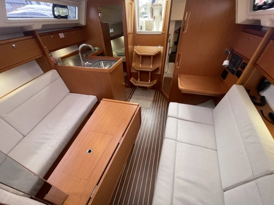 Bavaria Yachts Cruiser 33 preowned for sale