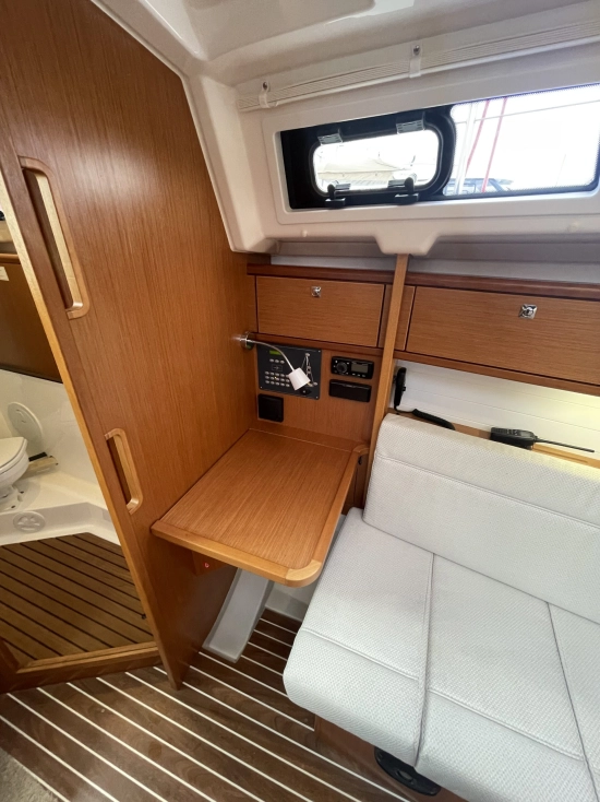 Bavaria Yachts Cruiser 33 preowned for sale