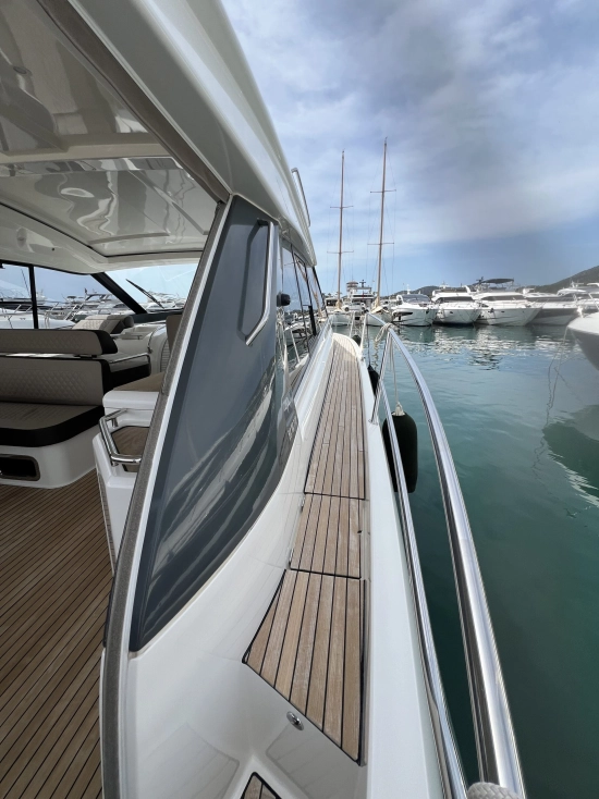 Bavaria Yachts S45 HT preowned for sale