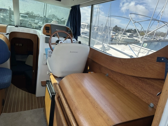 Jeanneau Merry Fisher 805 preowned for sale