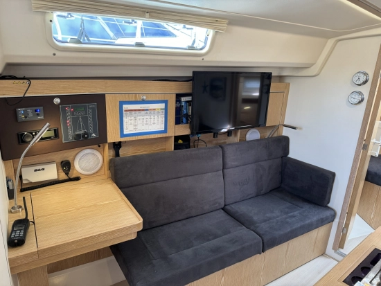 Hanse 385 preowned for sale