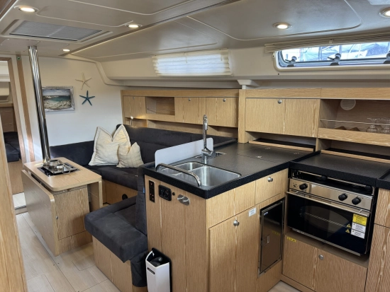 Hanse 385 preowned for sale