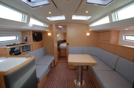 Bavaria Yachts Vision 42 preowned for sale