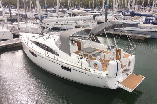 Bavaria Yachts Vision 42 preowned for sale