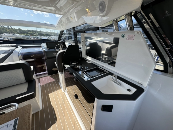 Bavaria Yachts SR36 HT brand new for sale