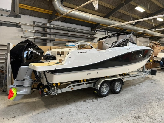 Quicksilver Sundeck Activ 755 preowned for sale