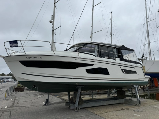 Jeanneau Merry Fisher 1095 preowned for sale