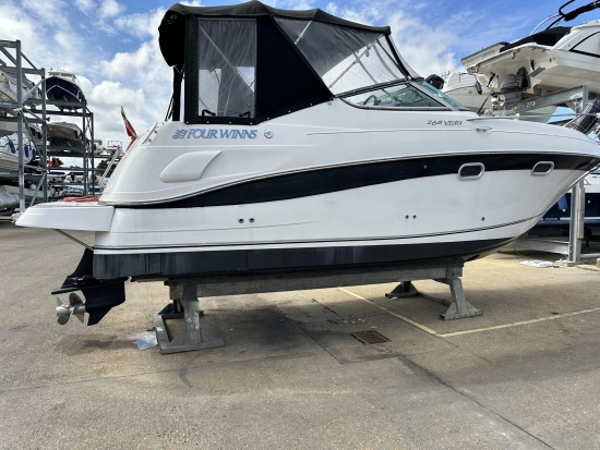 Four Winns Vista 268 preowned for sale