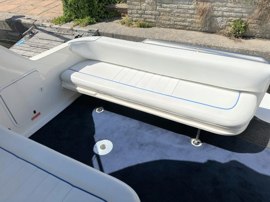 Sea Ray Sundancer 330 preowned for sale