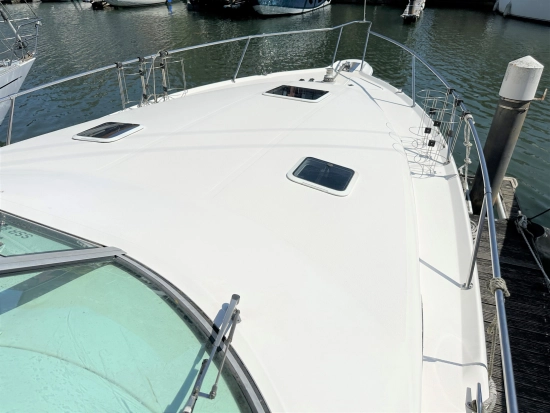 Sea Ray Sundancer 330 preowned for sale