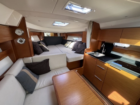 Bavaria Yachts S33HT preowned for sale