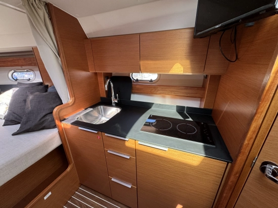 Bavaria Yachts S33HT preowned for sale