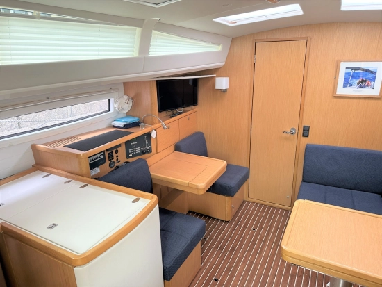 Bavaria Yachts Vision 42 Blue Edition gebraucht zum verkauf