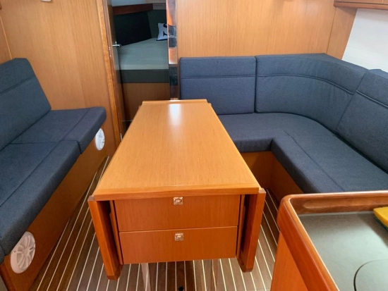 Bavaria Yachts Cruiser 37 preowned for sale