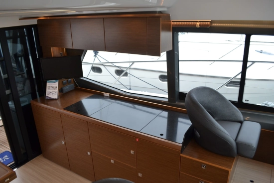 Bavaria Yachts R40 Fly preowned for sale