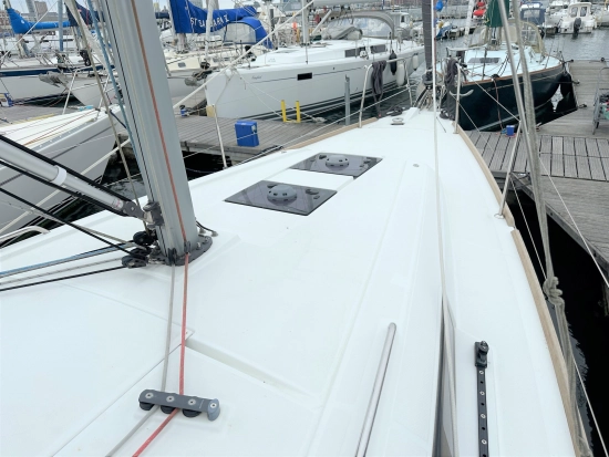 Beneteau Oceanis 35 preowned for sale