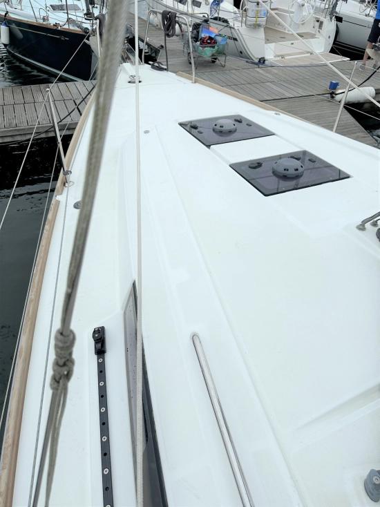 Beneteau Oceanis 35 preowned for sale