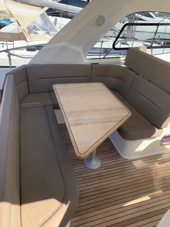 Bavaria Yachts S43HT gebraucht zum verkauf