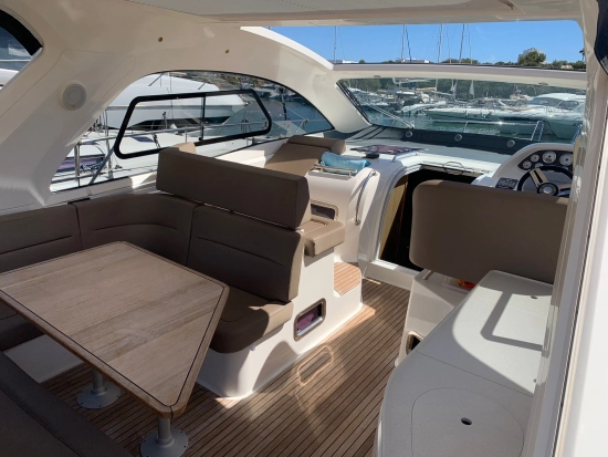 Bavaria Yachts S43HT gebraucht zum verkauf