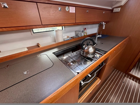 Bavaria Yachts Cruiser 41 gebraucht zum verkauf