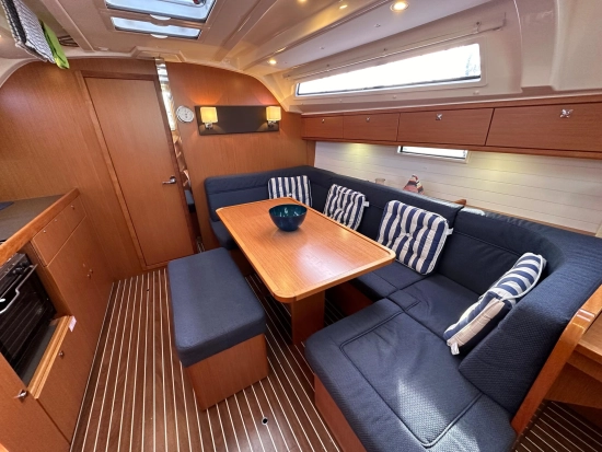 Bavaria Yachts Cruiser 41 gebraucht zum verkauf