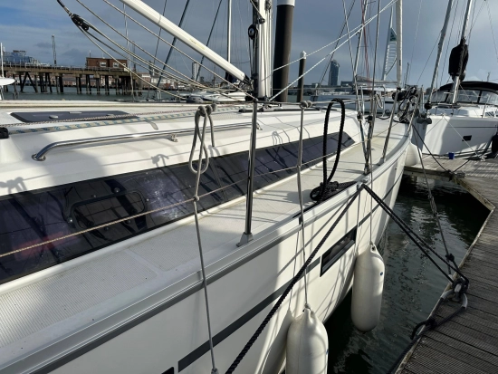 Bavaria Yachts Cruiser 41 gebraucht zum verkauf