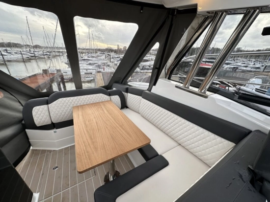 Bavaria Yachts SR33 HT brand new for sale