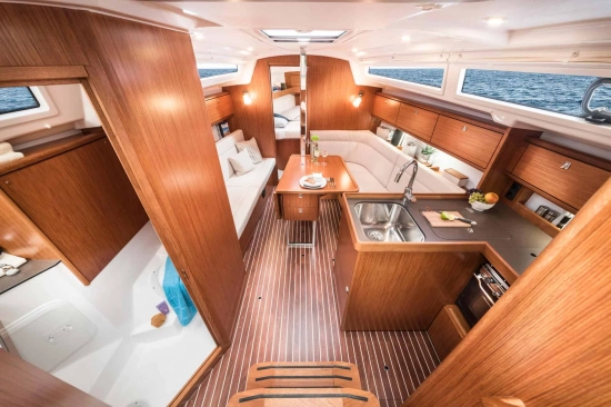 Bavaria Yachts Cruiser 34 gebraucht zum verkauf