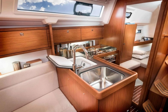 Bavaria Yachts Cruiser 34 gebraucht zum verkauf