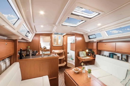 Bavaria Yachts Cruiser 34 gebraucht zum verkauf