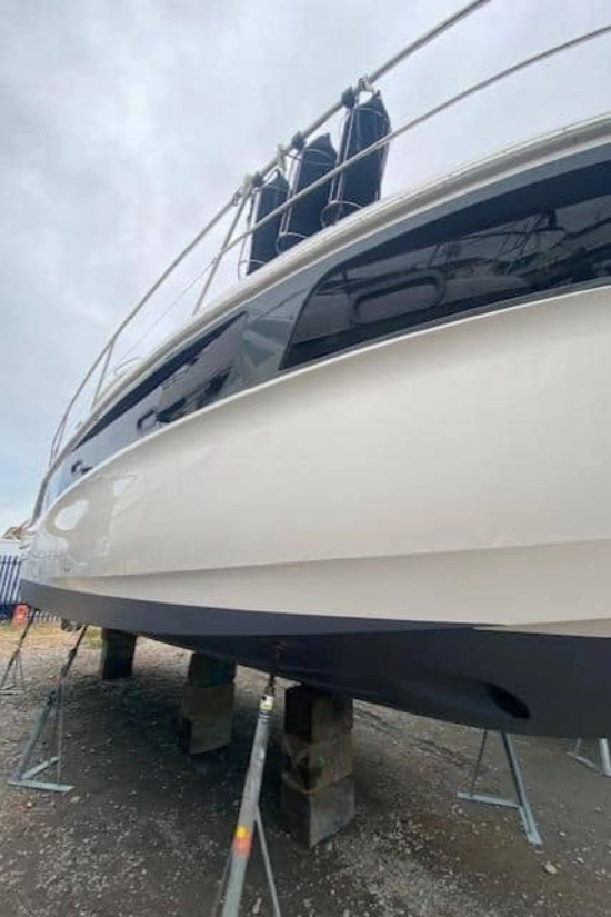 Bavaria Yachts Sport 360 Coupe preowned for sale