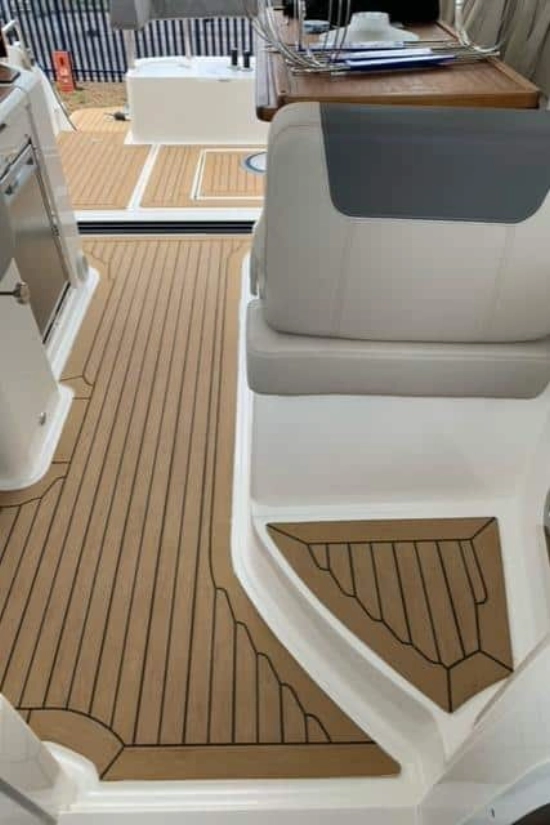 Bavaria Yachts Sport 360 Coupe preowned for sale