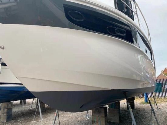 Bavaria Yachts Sport 360 Coupe preowned for sale