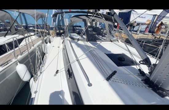 Bavaria Yachts C42 preowned for sale