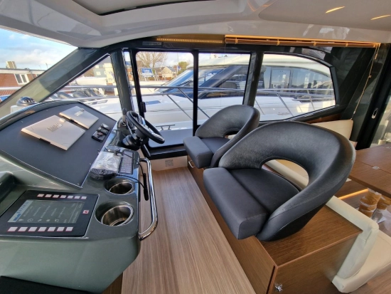 Bavaria Yachts R40 Coupe neu zum verkauf