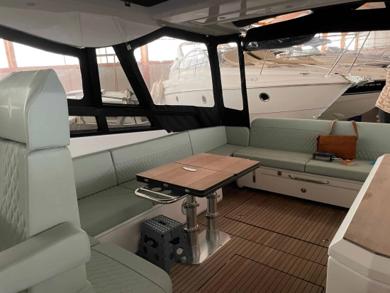 Bavaria Yachts VIDA 33 HT gebraucht zum verkauf