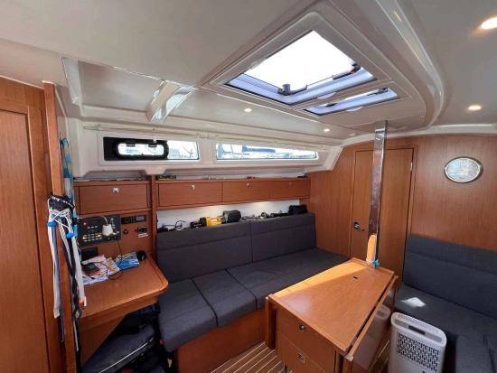 Bavaria Yachts Cruiser 34 preowned for sale