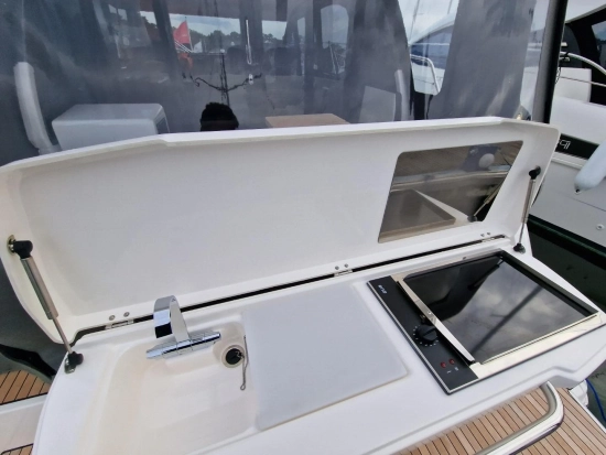 Bavaria Yachts R40 Coupe gebraucht zum verkauf