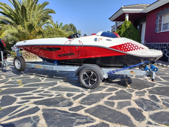 Scarab 165ID preowned for sale