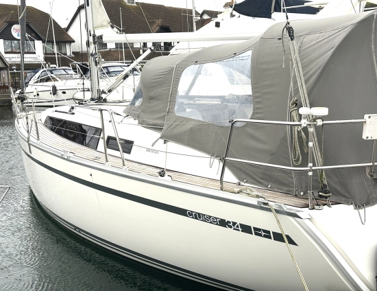 Bavaria Yachts Cruiser 34 preowned for sale