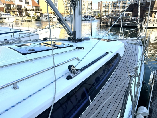 Bavaria Yachts Cruiser 34 preowned for sale