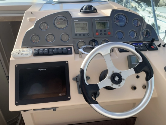 Sealine S29 preowned for sale