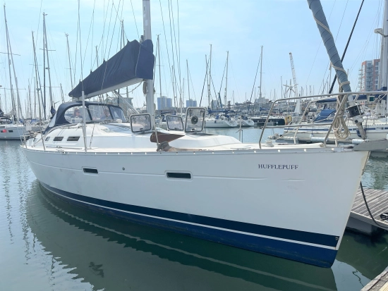 Beneteau Oceanis Clipper 373 preowned for sale