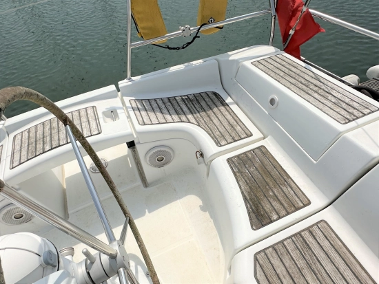 Beneteau Oceanis Clipper 373 preowned for sale